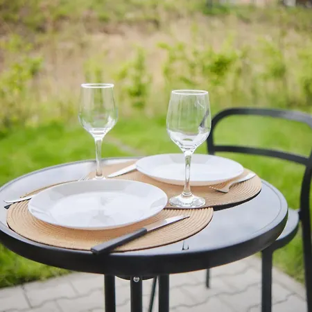 Cozy With Garden - Free Private Parking