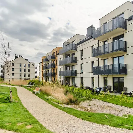 Apartment Cozy With Garden - Free Private Parking