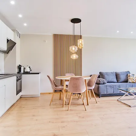 Cozy With Garden - Free Private Parking Appartement