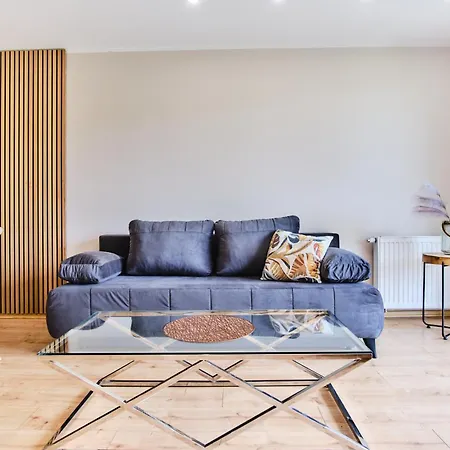 Cozy With Garden - Free Private Parking