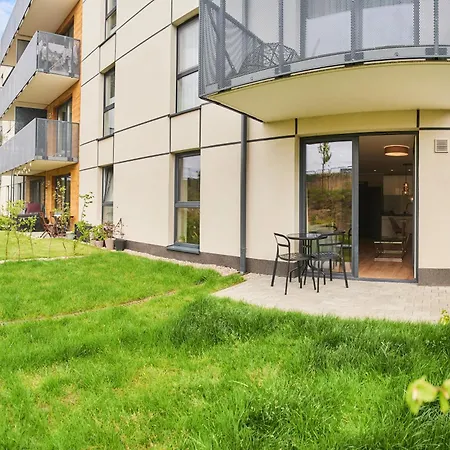 Cozy With Garden - Free Private Parking Apartment Gdansk