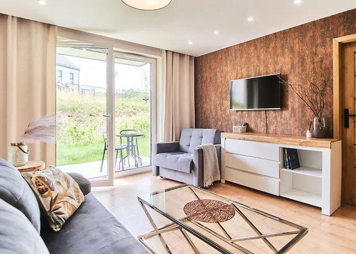 Cozy With Garden - Free Private Parking