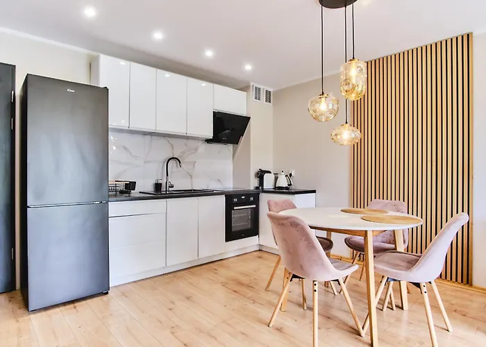 Cozy With Garden - Free Private Parking Appartement *