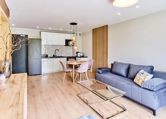 Cozy With Garden - Free Private Parking גדנסק